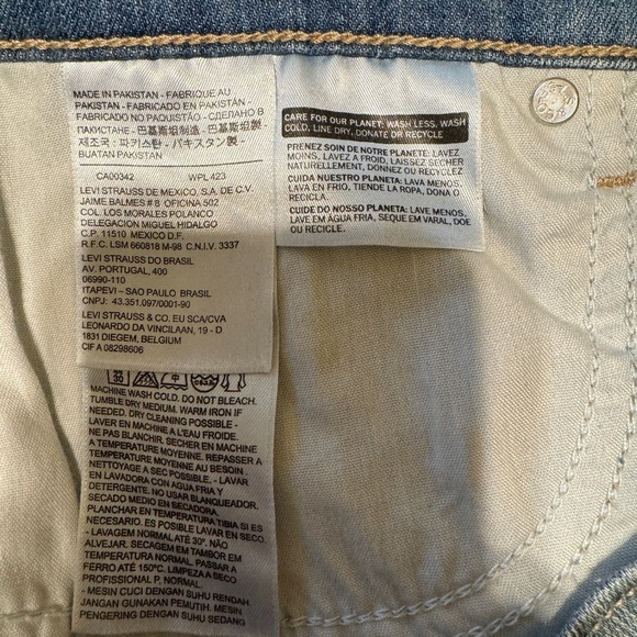 Levi’s Women’s Denim Jean Shorts Sz 10 - Picture 8 of 10